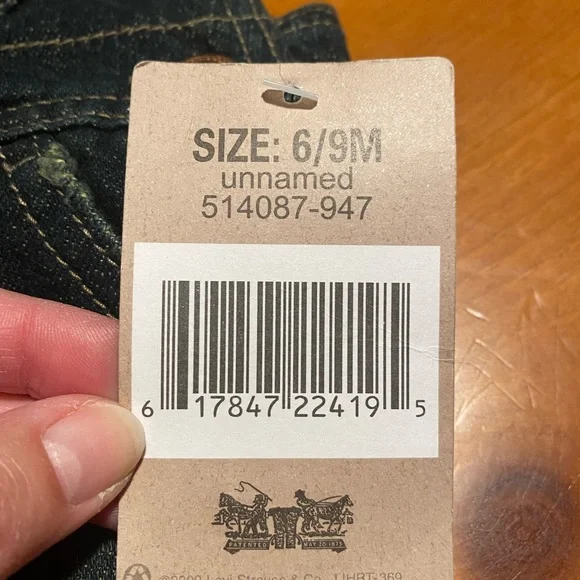 Levi’s Infant Overalls - Picture 4 of 7